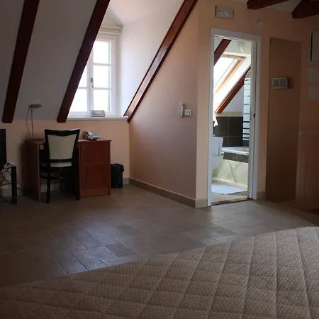 Hotel Toni