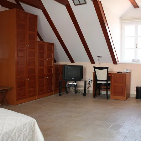 Hotel Toni 4*